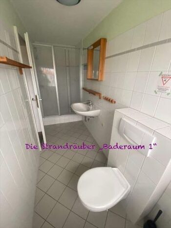 Baderaum No.1- mit Dusche für Aufrechtsteher 