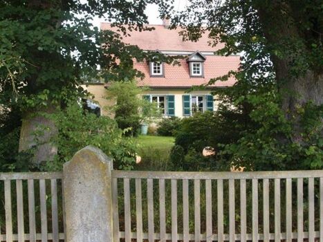 Idylle mit altem Baumbestand