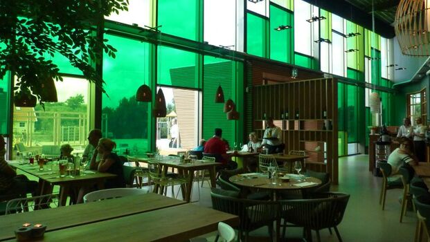 Restauranten Sandt Plaza Ooghduyne