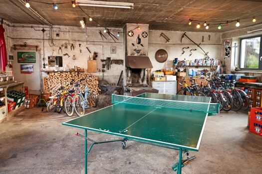 Spiele, grillen, feiern in der Schmiede