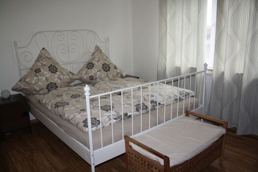 Schlafzimmer 2