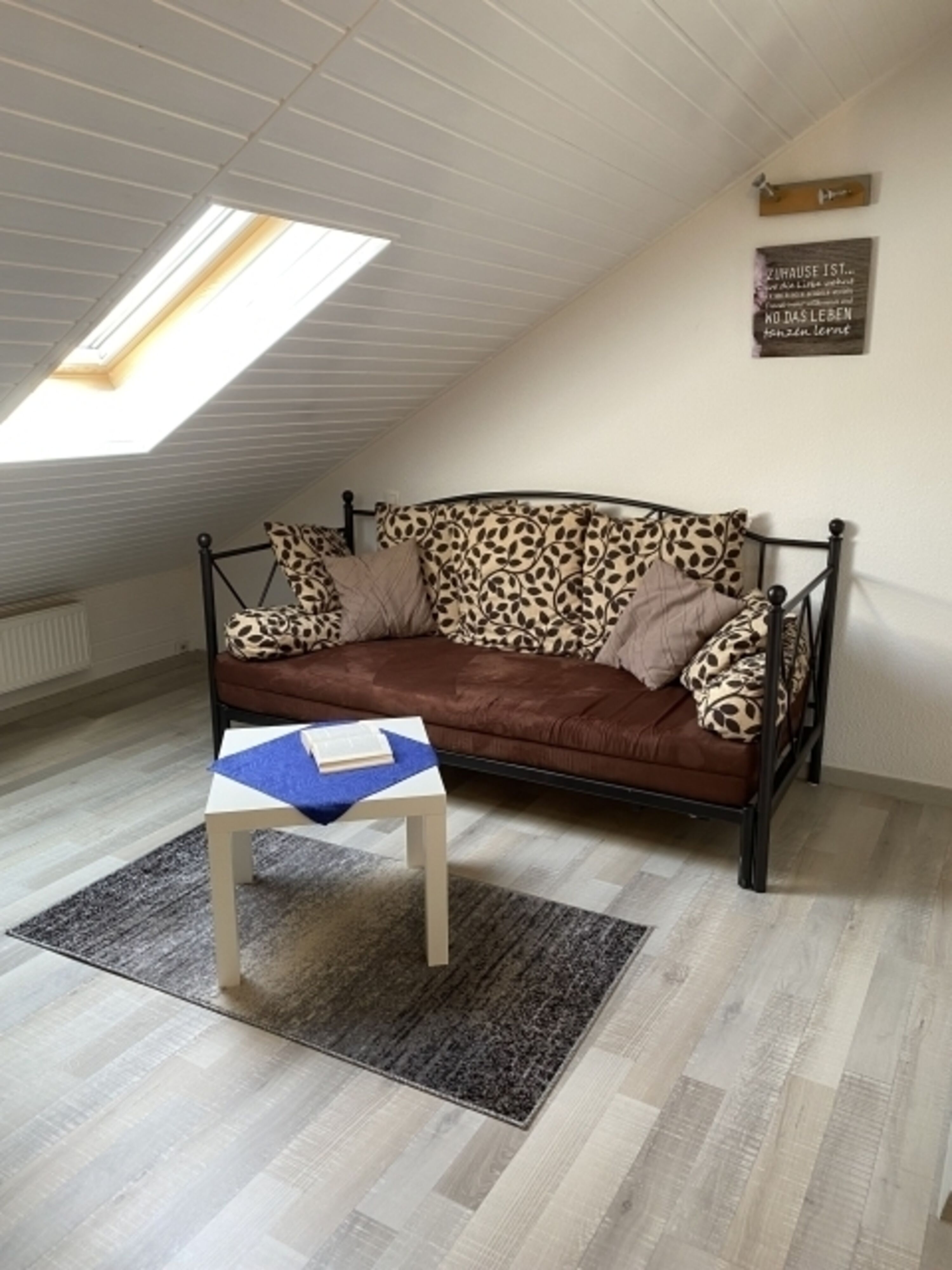 Galerie Obergeschoss mit Schlafcouch 