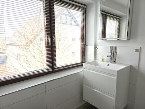 Duschbad OG, saniert in 2024