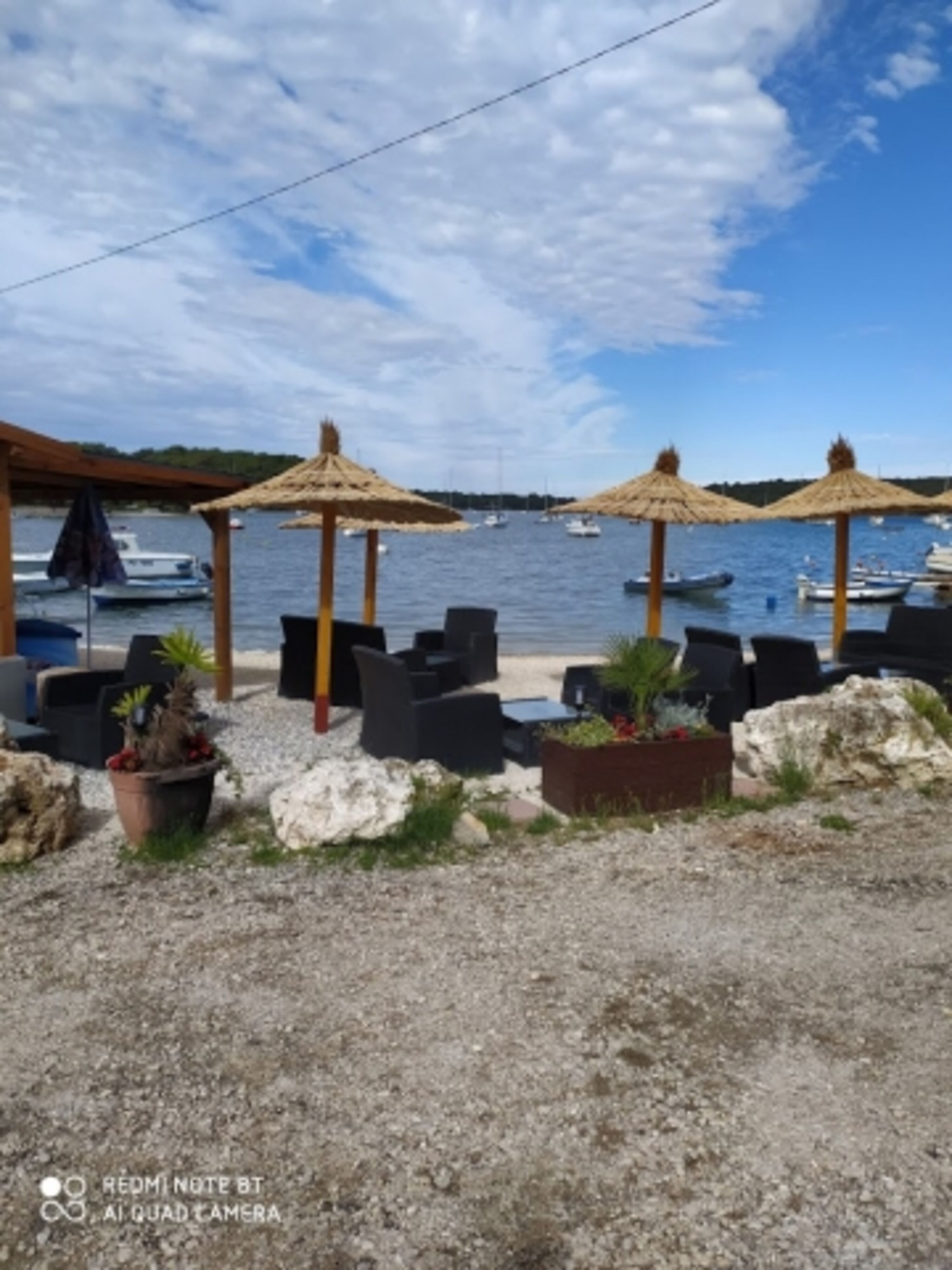 Hundestrand mit Strandbar