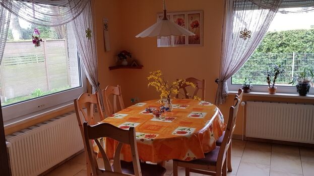 Essbereich im Wohnzimmer