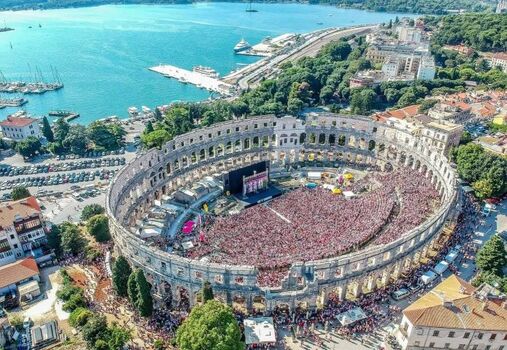 Amphitheater "Arena" Übertragung von Welt Fußballmeisterschaft