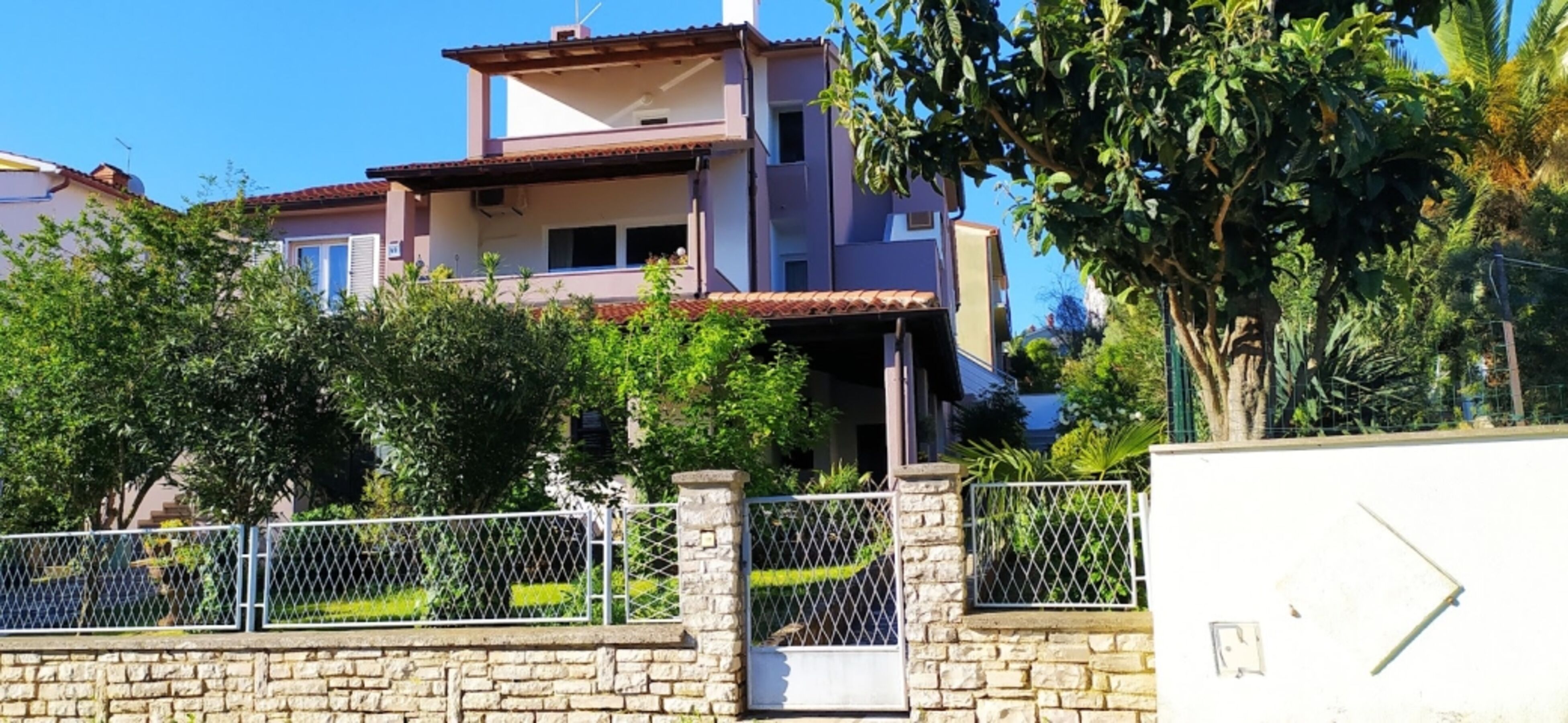 Unsere Haus Velikut