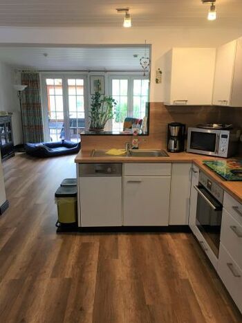 Offener Wohn-Ess-Küchenbereich