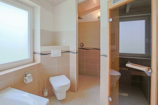 Ferienhaus Süderoog - Großzügige ebenerdige Dusche 