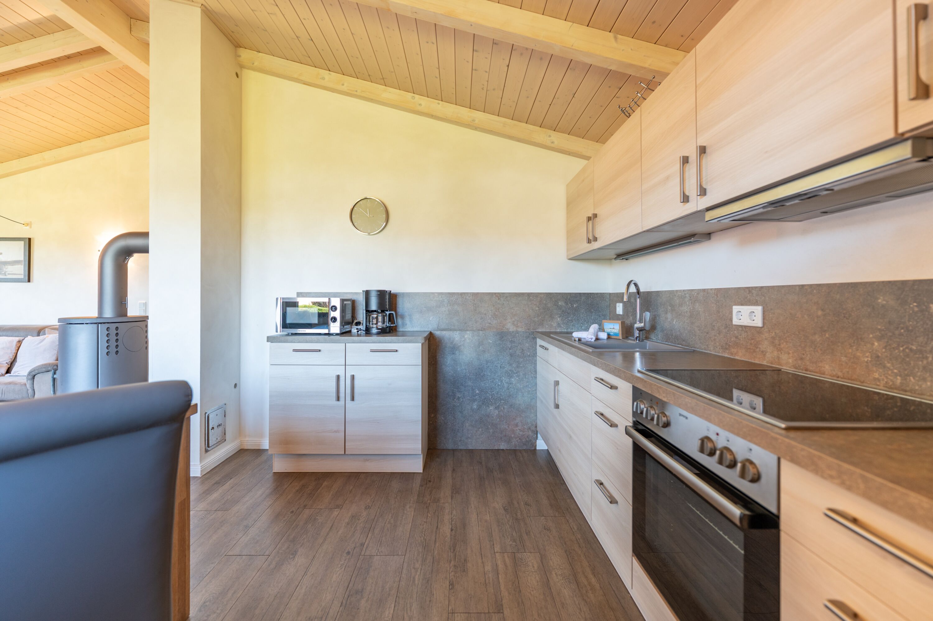 Ferienhaus Süderoog – Moderne Küche mit umfangreicher Ausstattung