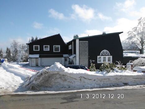 Haus Hopfe im Winter