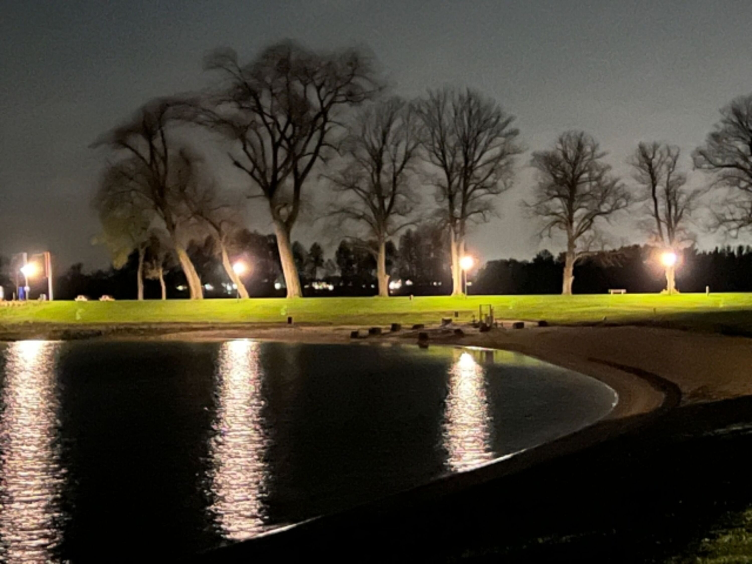 Abends am See