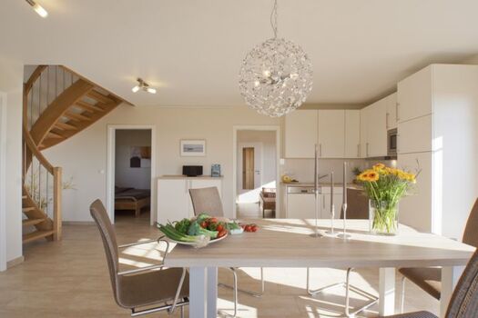 offene Küche mit Essbereich