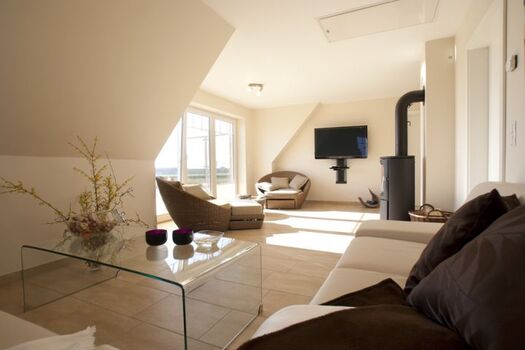 Wohnbereich mit Kamin