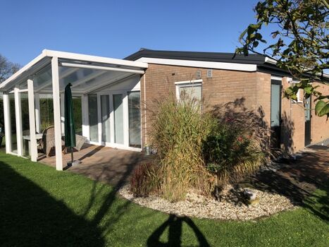 überdachte Terrasse