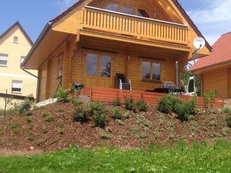 Südterrasse mit eingezäuntem Garten-Urlaub mit Hund