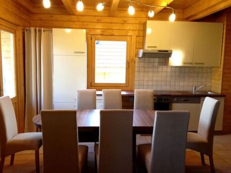 Essbereich mit Küchenzeile