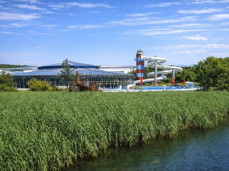 Schwimmbad 800m entfernt