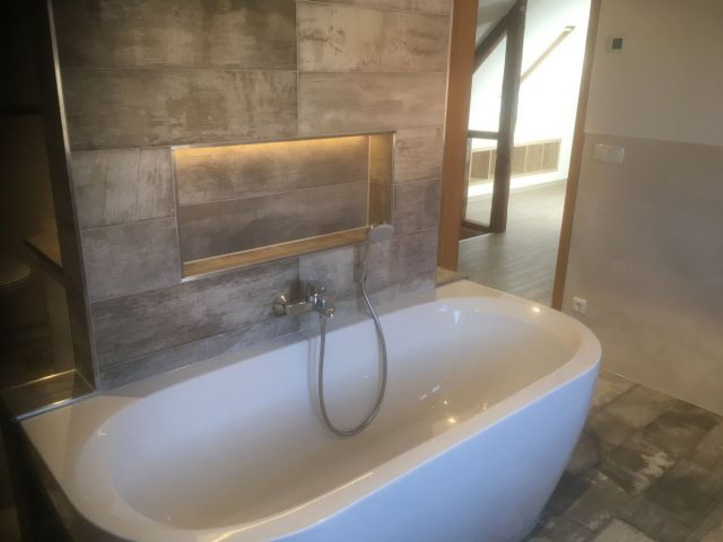 Badewanne im oberen Bad