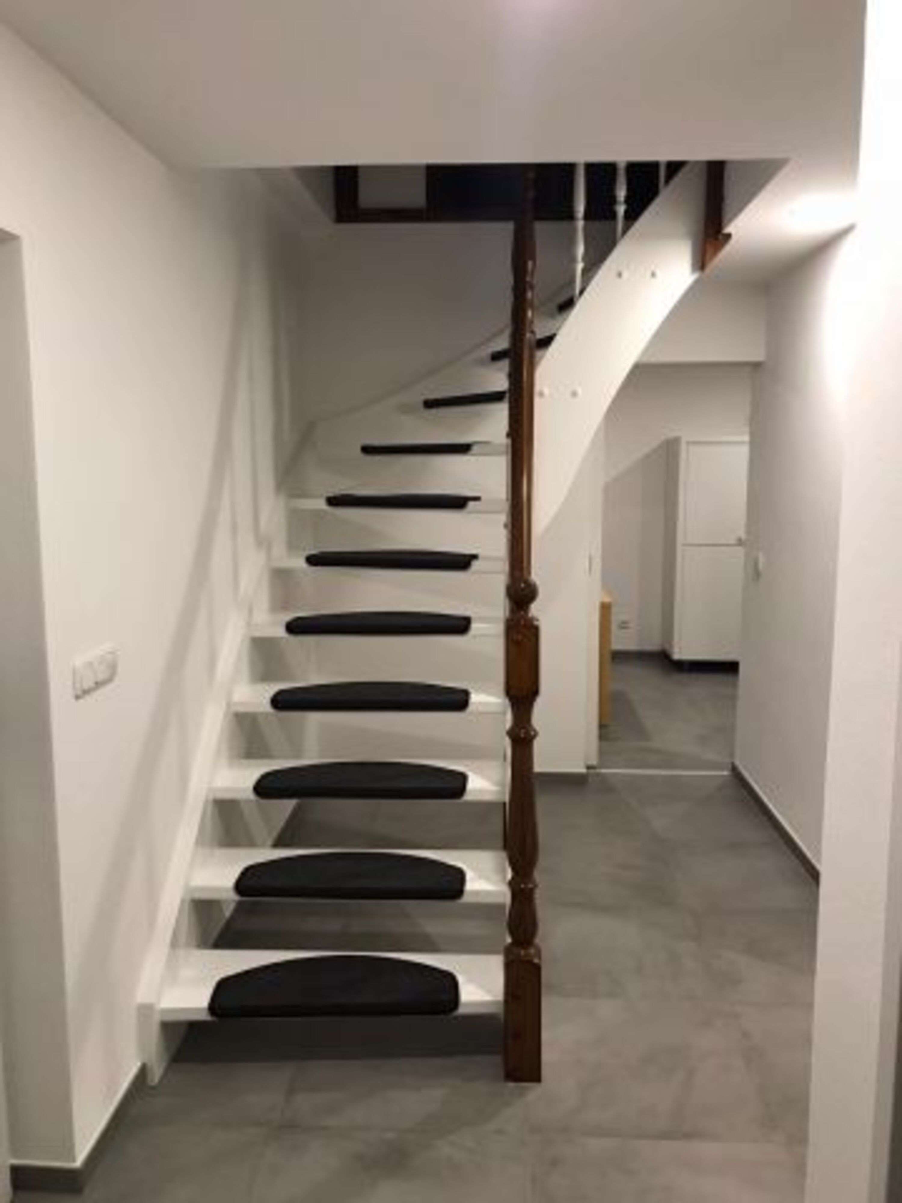 Treppe zum Obergeschoß