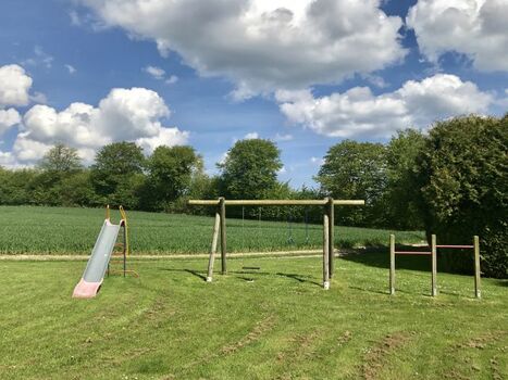Schaukel, Rutsche, Reck