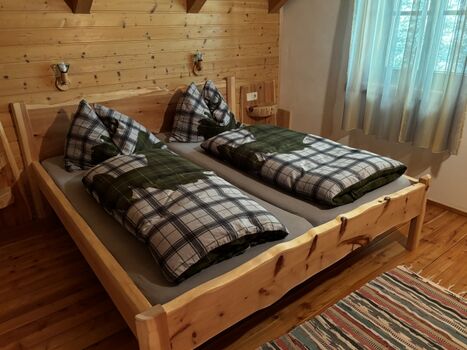 Schlafzimmer (Zirbenbett)