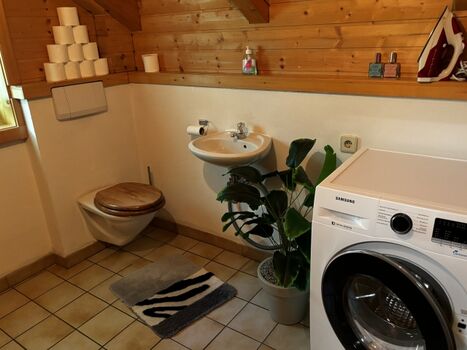 WC - Oberes Stockwerk 