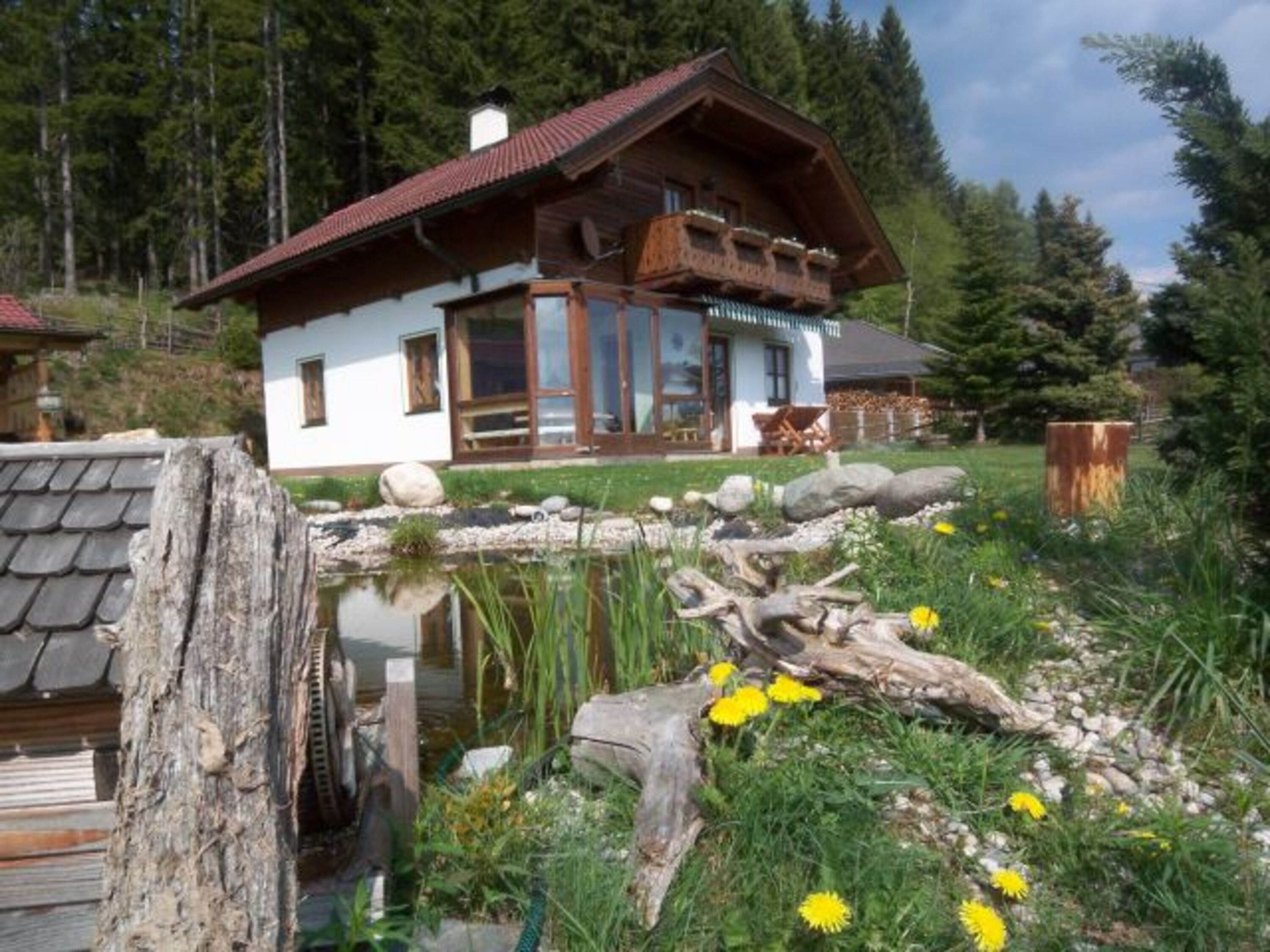 Haus mit Teich 