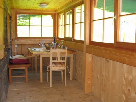 der Schopf - eine windgeschützte Terrasse EG