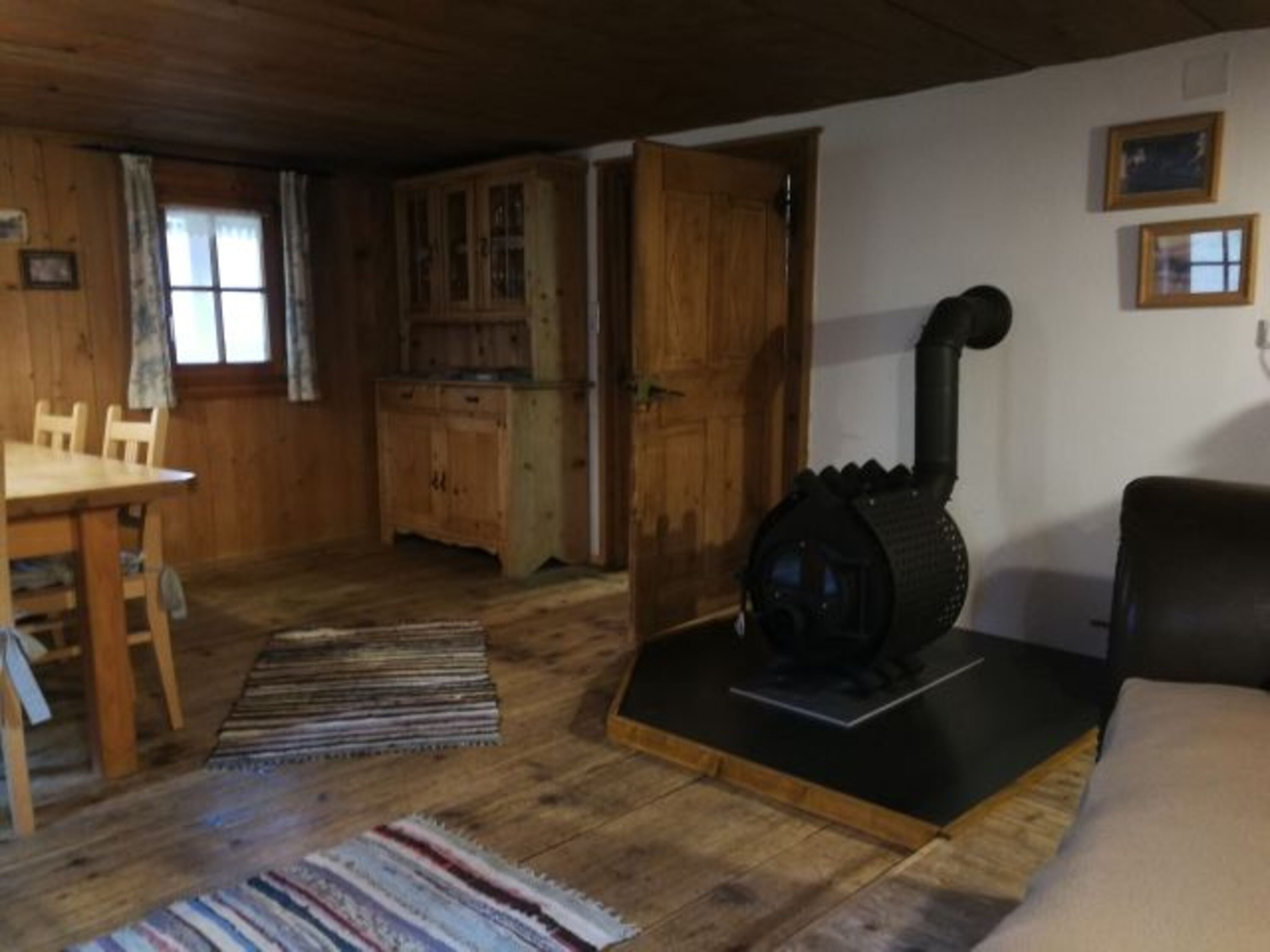 die über 200 Jahre alte Stube EG
