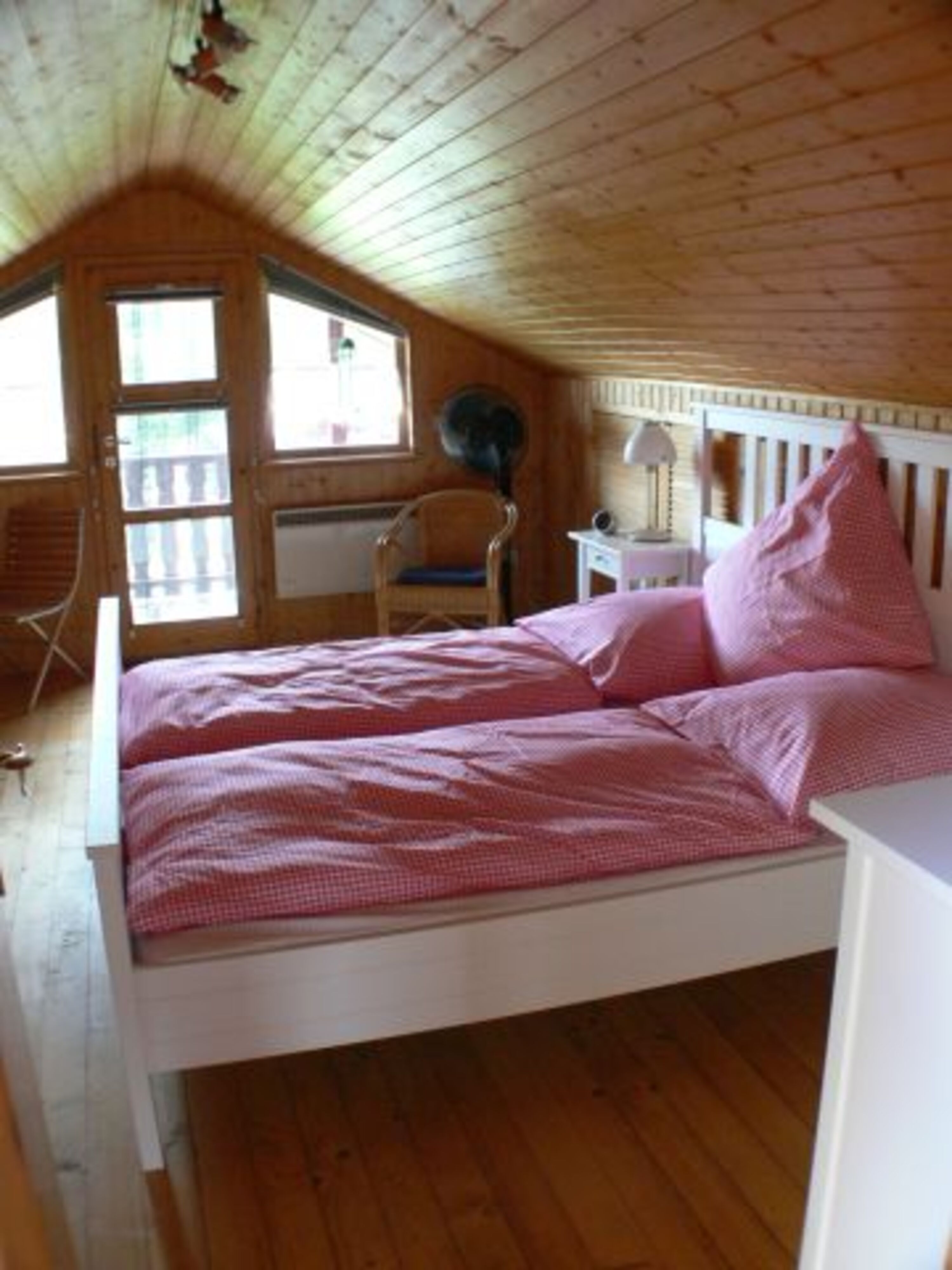 Schlafzimmer 1