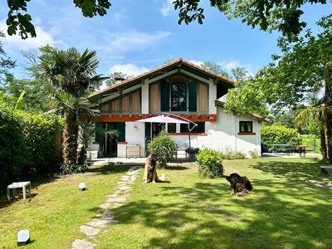 Kleines Haus Petit Bazy