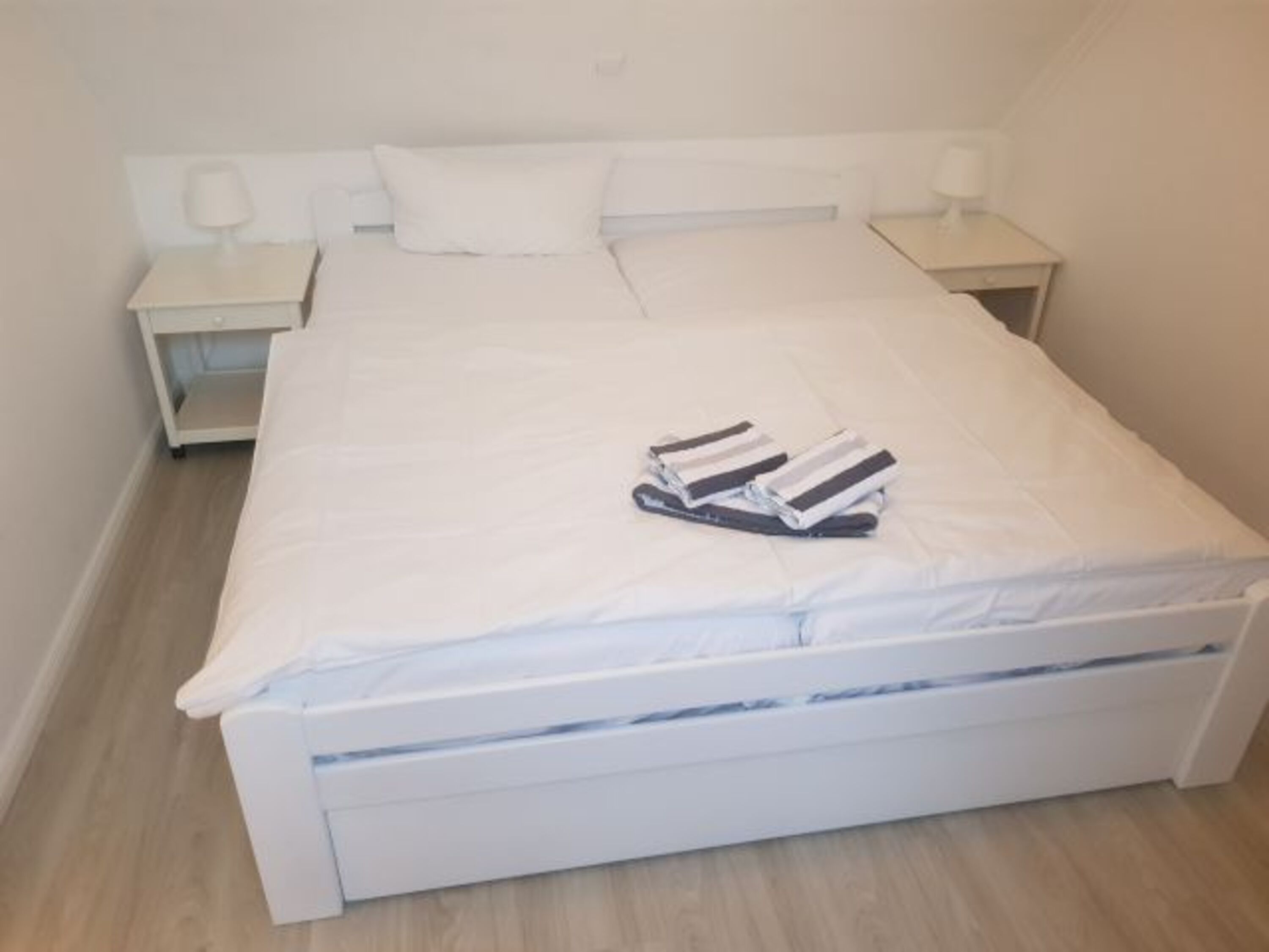 Schlafzimmer DG
