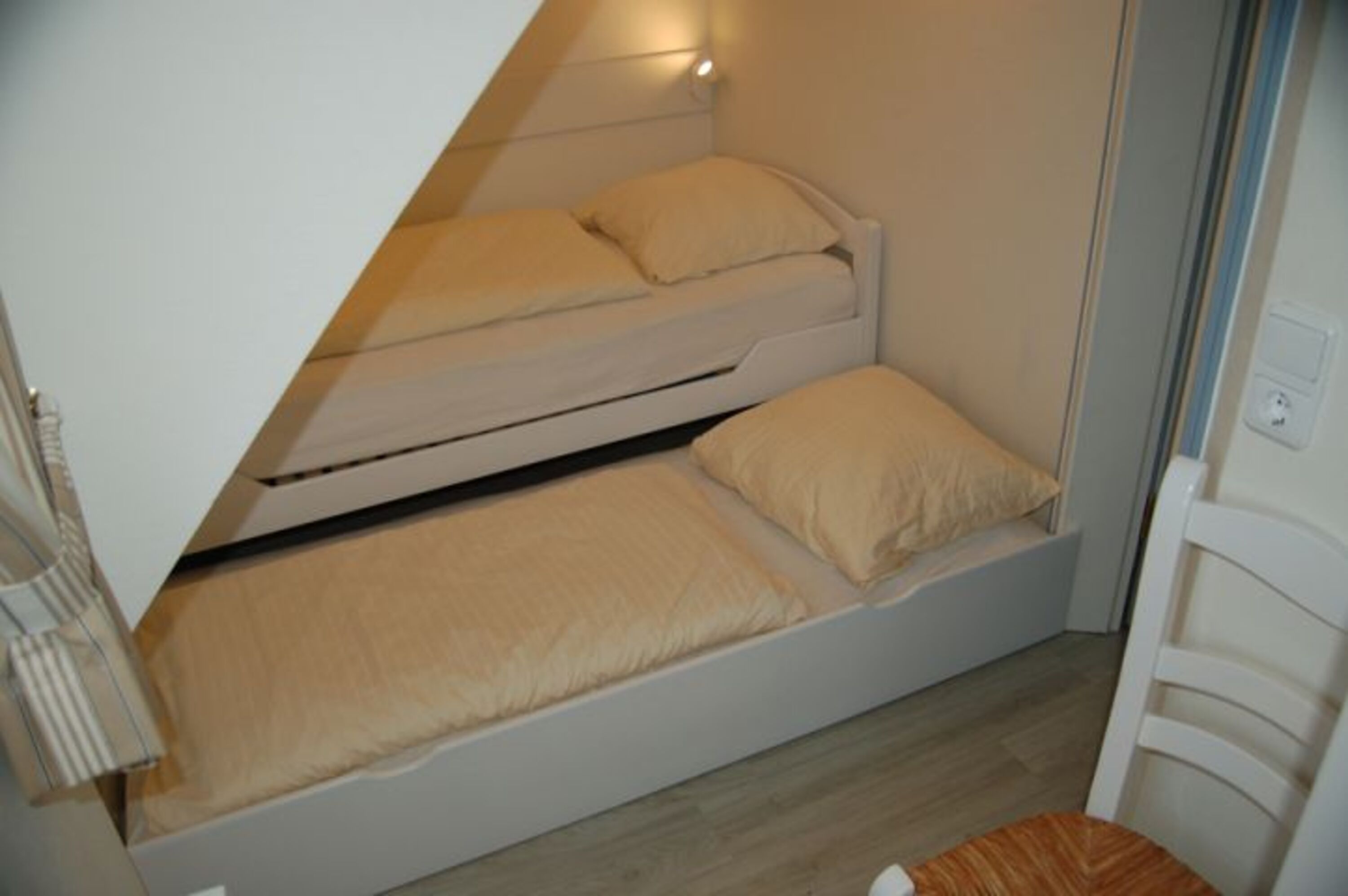 Einzelzimmer mit Notbett