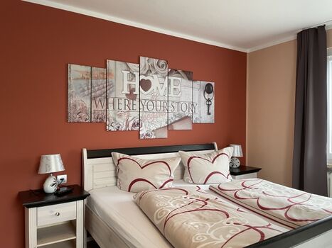 1. Schlafzimmer Bett 180x200 im OG