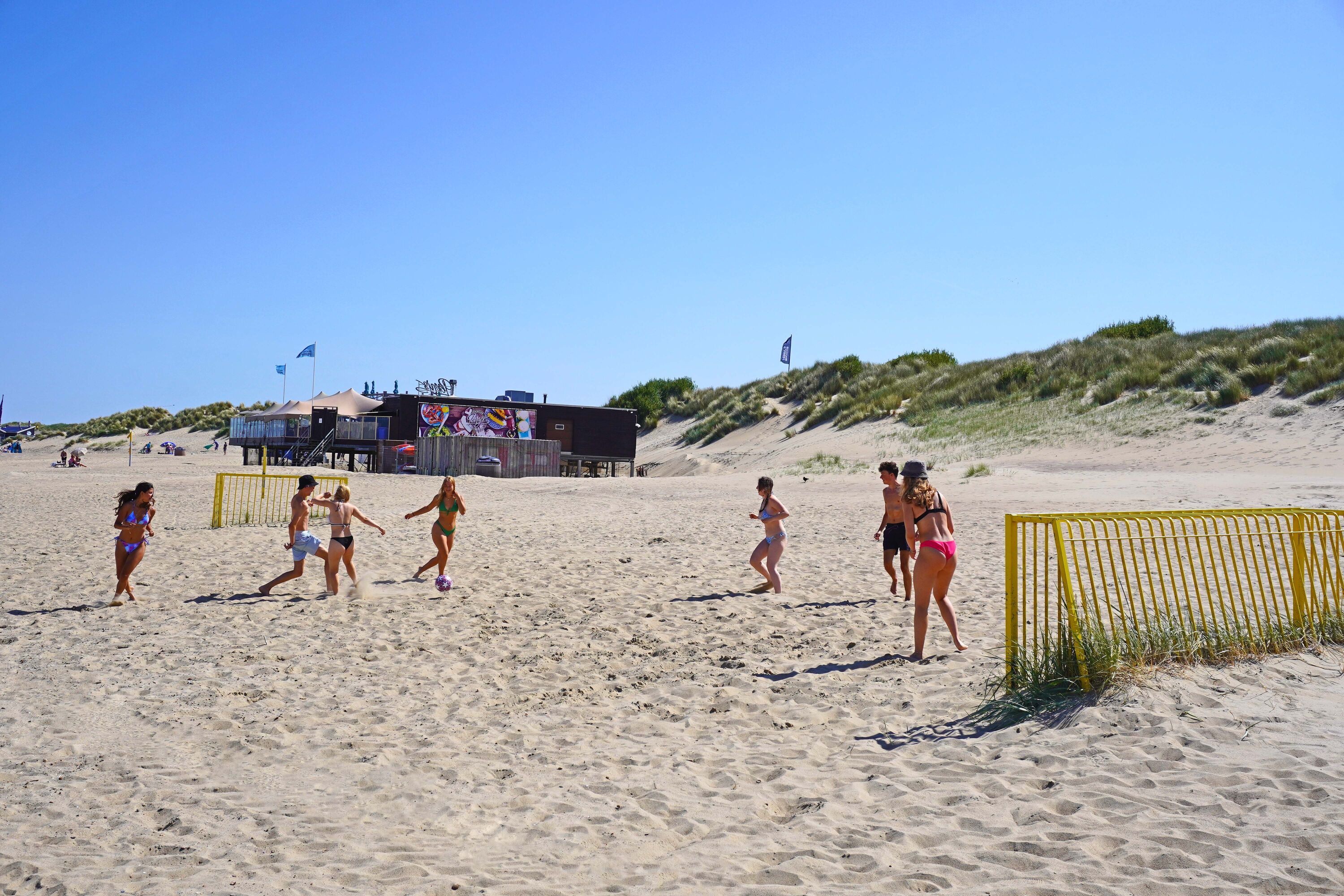 Fußbal am Strand