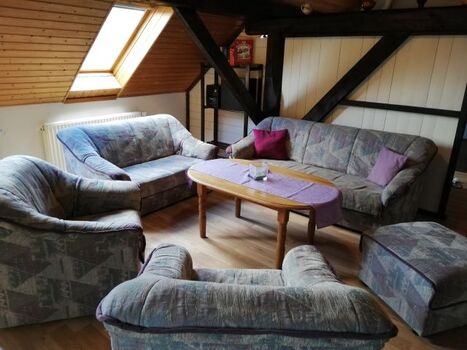 Gemütliche Sitzecke lädt zum Entspannen ein. 