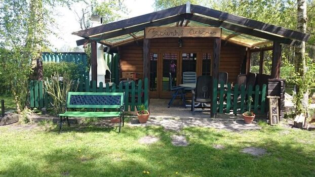 Blockhütte mit Grill