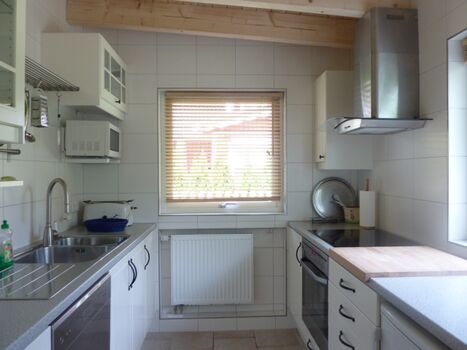 voll ausgestattete Küche