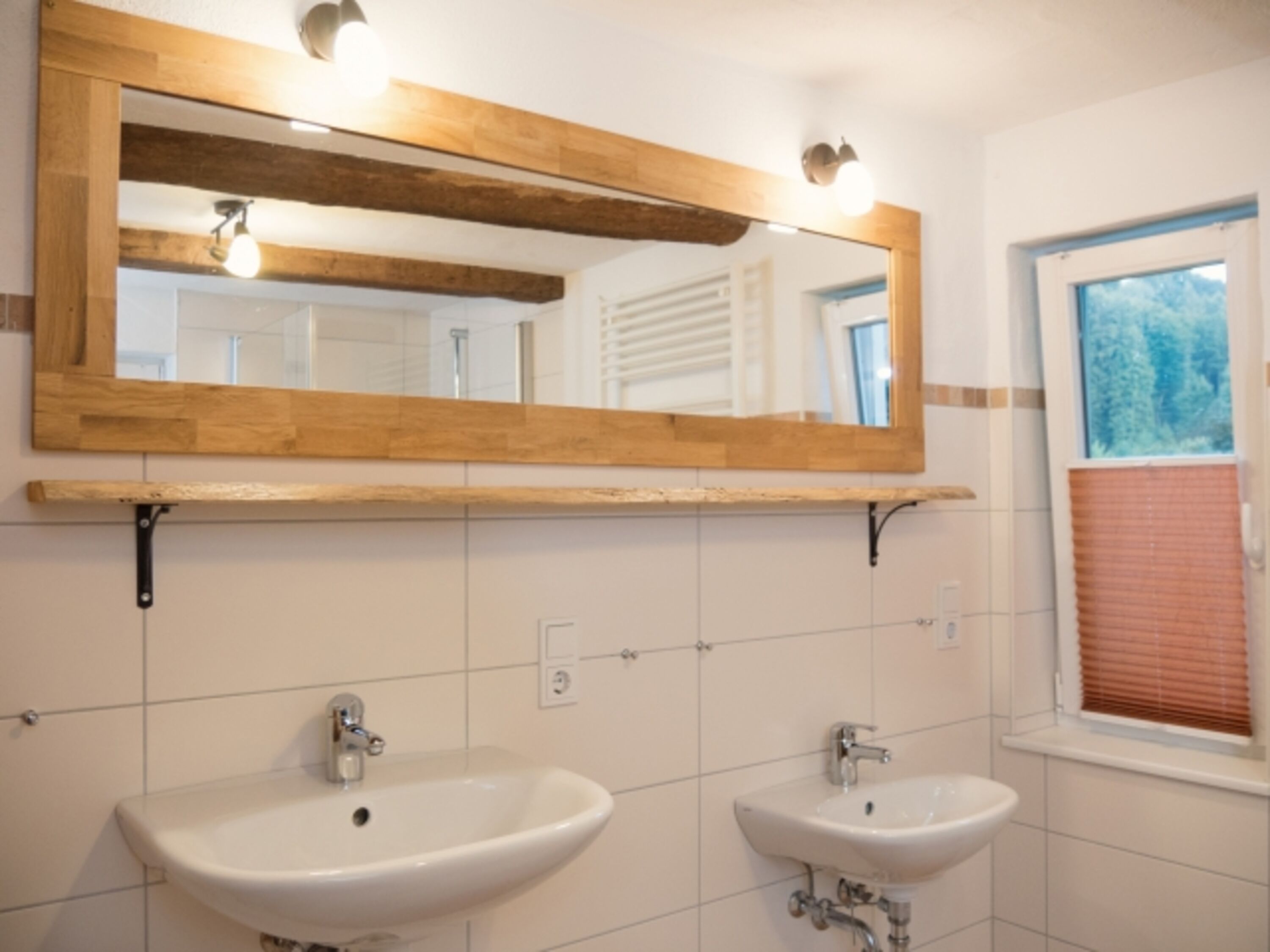 Badezimmer Fewo. Waldblick