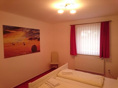 Schlafraum mit Doppelbett