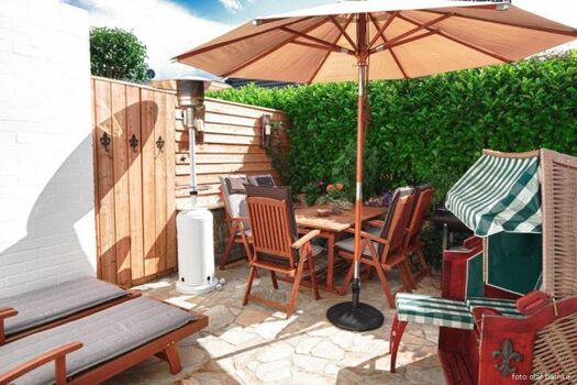 Blickdichte Terrasse, 180-200cm Zaun, sicher eingezäunt, uneinsehbar, kein fremder Hund hinter dem Zaun