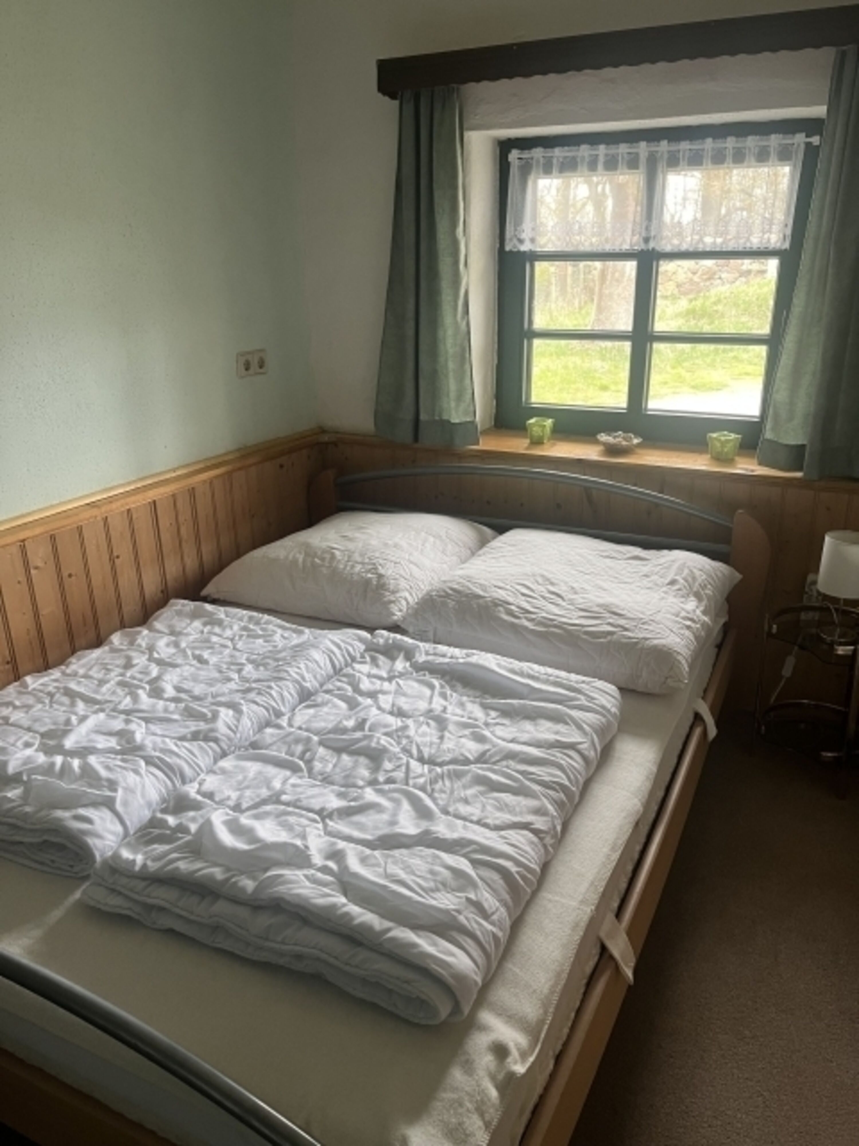 2. Schlafzimmer