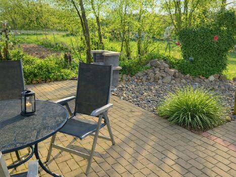 Eingezäunter kleiner Garten