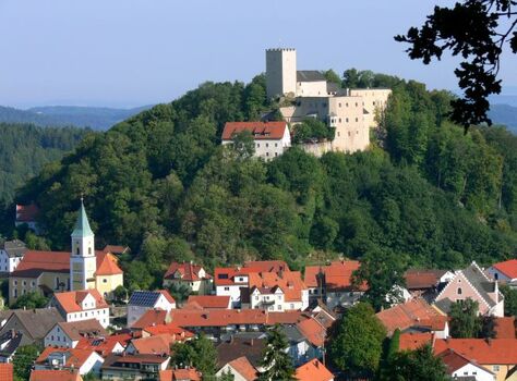 Falkenstein mit Burg
