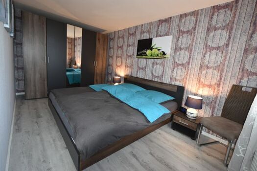 Schlafzimmer Lucas Stube EG