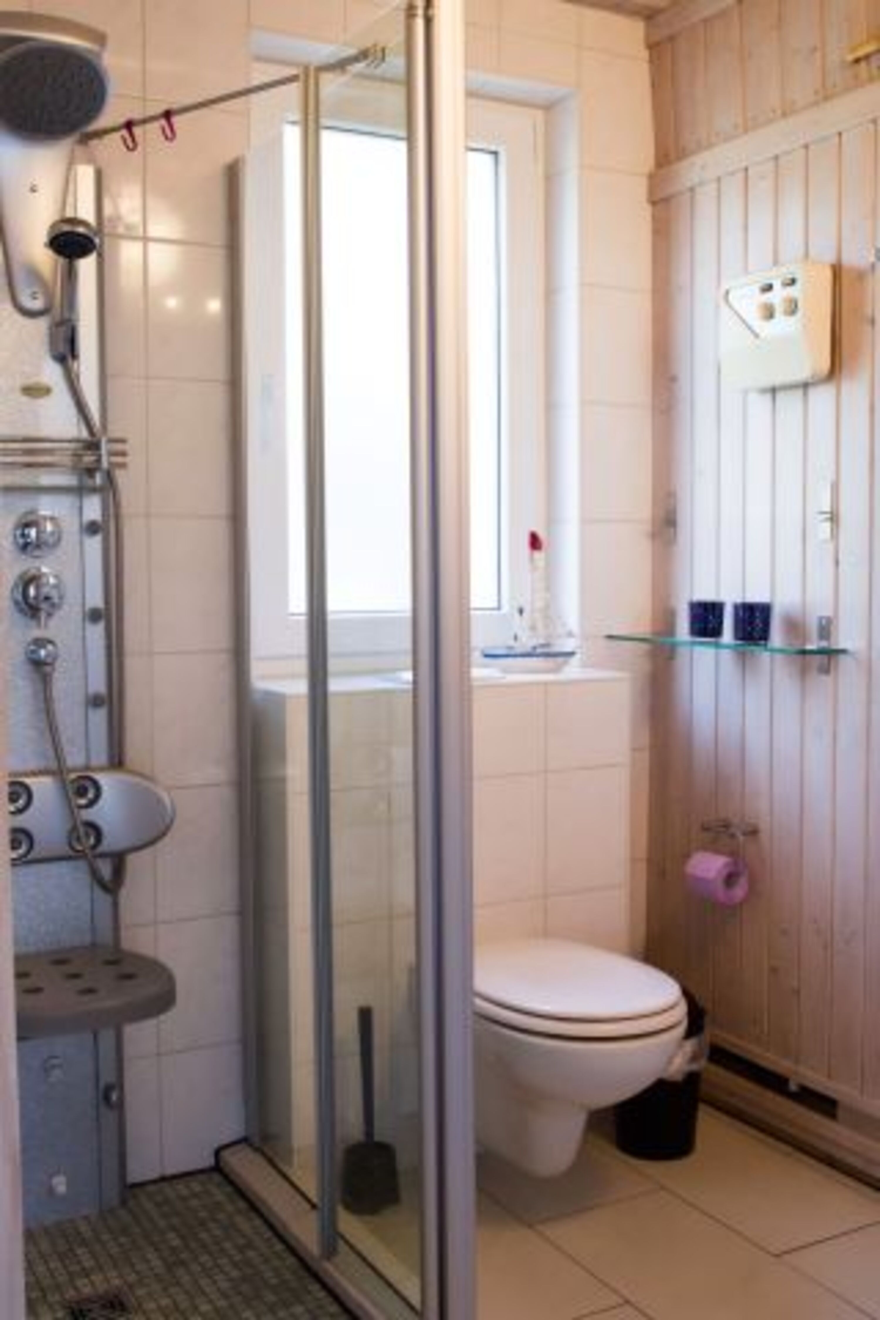 Bad mit Dusche