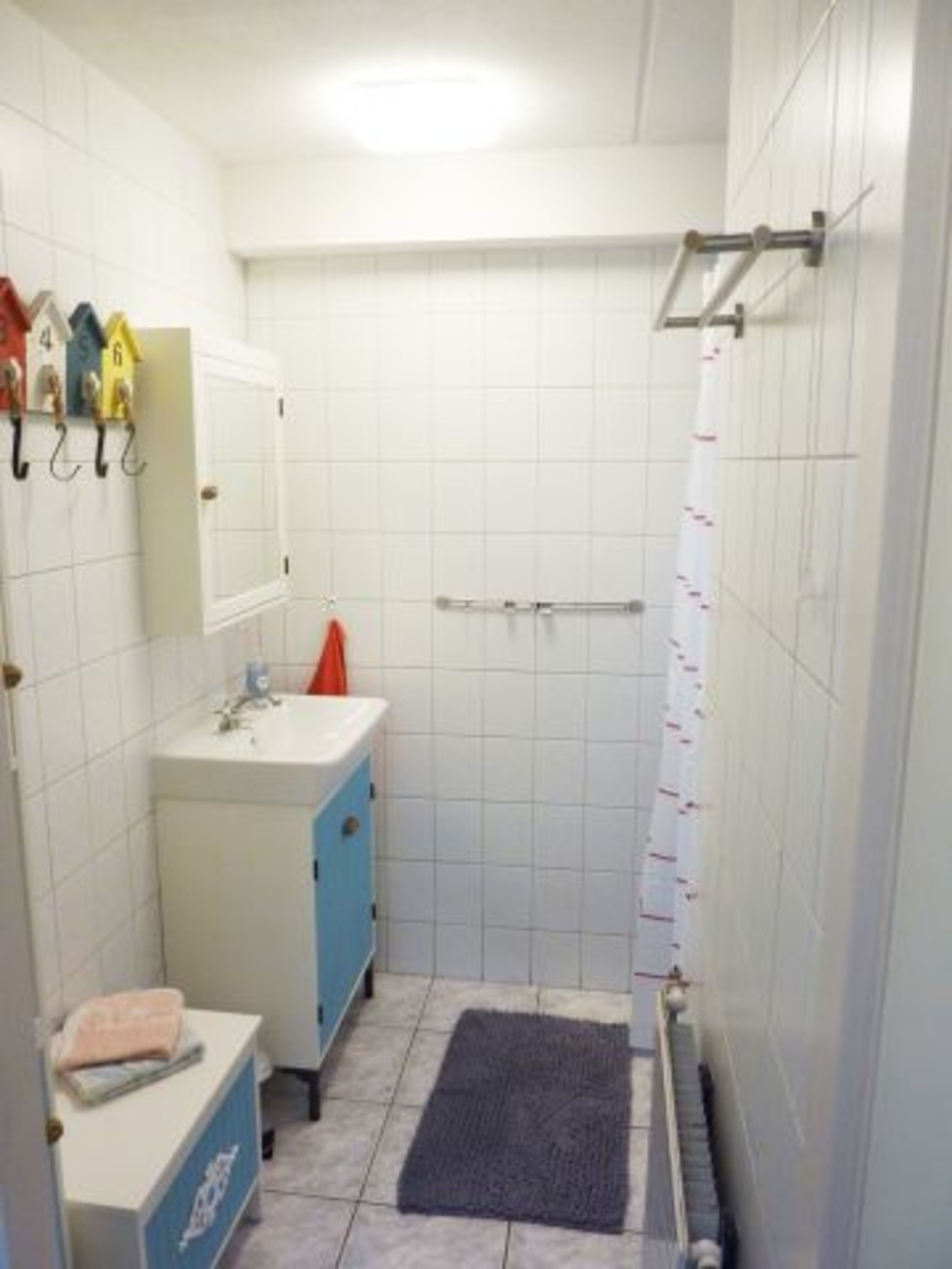 Badezimmer mit begehbarer Dusche