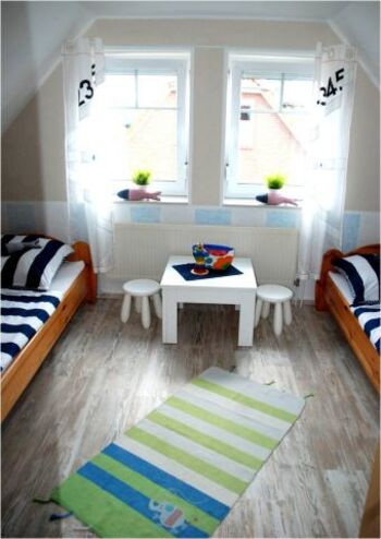 Kinderzimmer mit Spielzeug