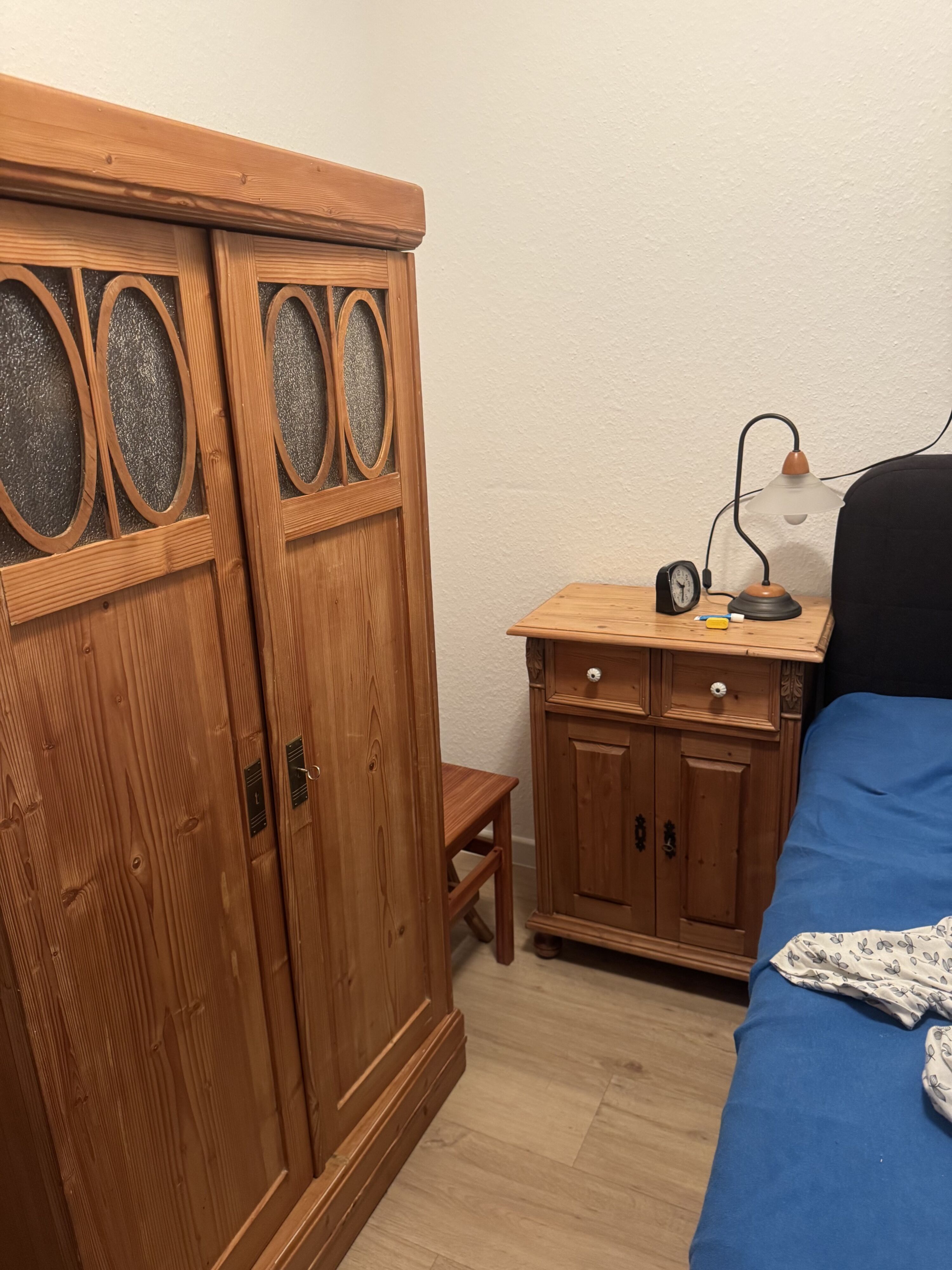 Schlafzimmer 1 vorne rechts